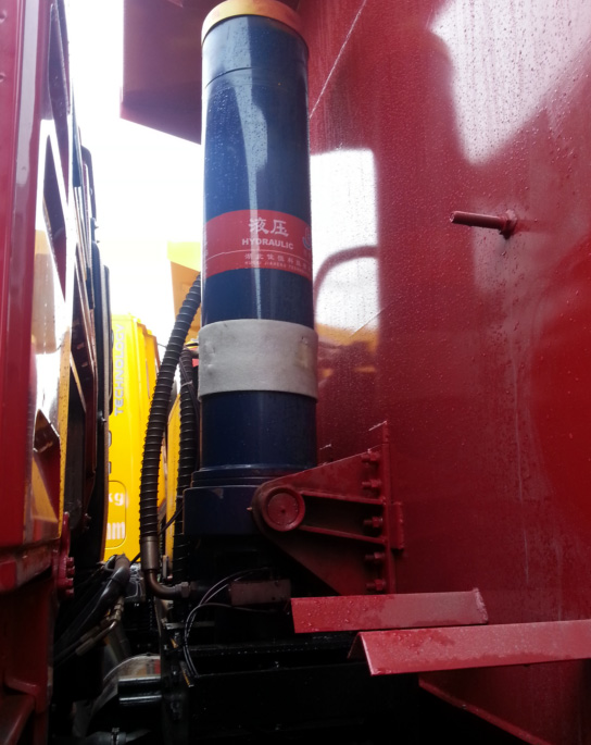 &ldquo;�Ѻ�&rdquo;���͸��ڼtɫ܇�����r���£��{ɫ����Խ�l�W��ҫ��